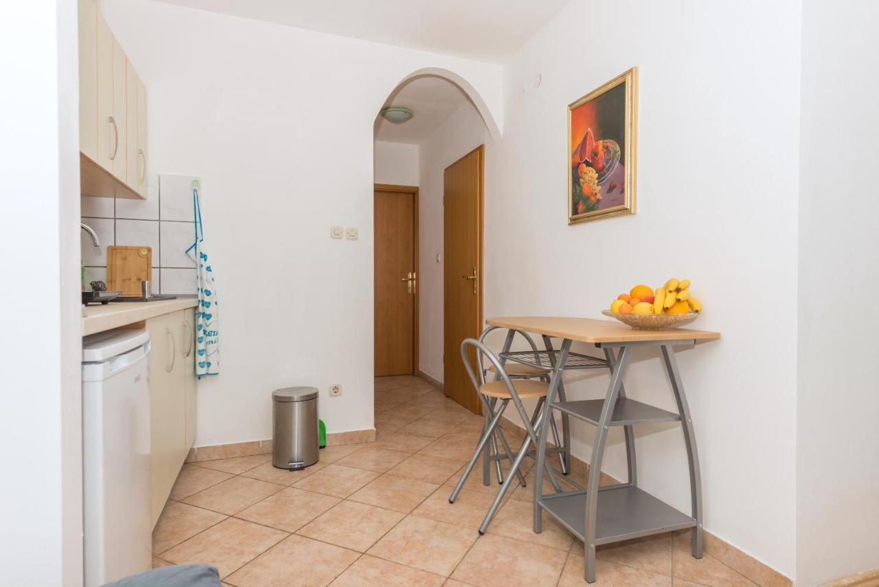 Apartments Zoka Makarska Luaran gambar