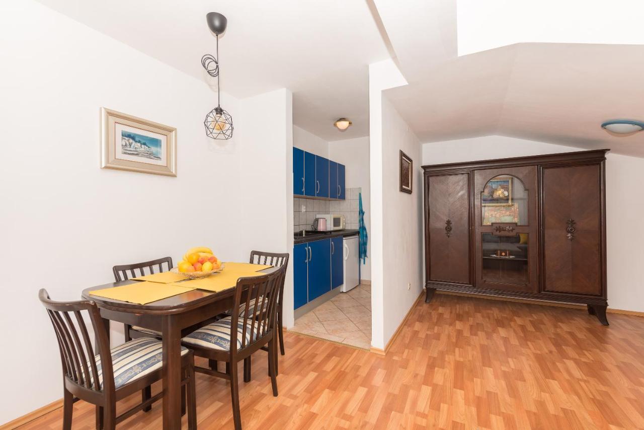Apartments Zoka Makarska Luaran gambar